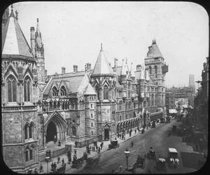 Nouveaux tribunaux, Londres, fin du XIXe siècle