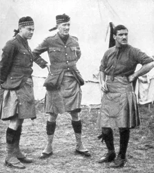 Officiers des Highlanders canadiens, 1915