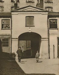 Anciennes écuries dites de l