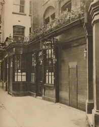 Olde Dr. Butlers Head, établi dans Masons Avenue en 1616, vers 1935
