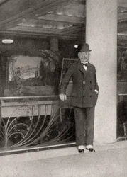 Paul Bourget, romancier et critique français, 1928