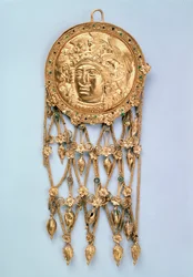 Pendentif avec tête d