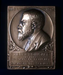 Plaquette commémorant la mort de Henri Poincaré, mathématicien français