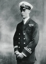 Le prince Albert en uniforme de lieutenant de la Royal Navy, 1918