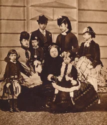 La reine Victoria avec sa belle-fille et ses petits-enfants