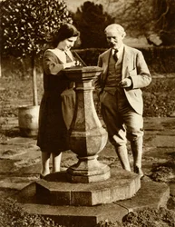 Ramsay MacDonald, premier Premier ministre travailliste, à Chequers avec sa fille, 1924, 1935