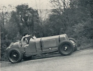 Raymond Mays E.R.A. battant le record, la montée de la colline de Shelsey Walsh