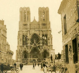 Cathédrale de Reims, Reims, nord de la France, vers 1914-1918