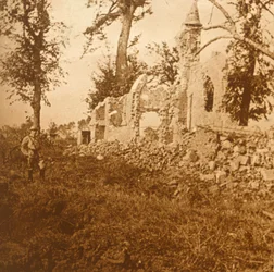 Chapelle en ruines, 1914-1918