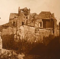Église en ruine, Beaumont-sur-Vesle, nord de la France, vers 1914-1918