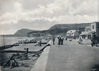 Sidmouth - La promenade et la plage, 1895