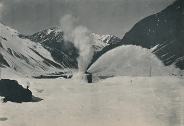Chasse-neige au travail parmi les Andes, 1916