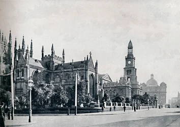Cathédrale Saint-André, Sydney Town Hall, et bâtiments du marché, vers 1900