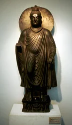 Statue du Bouddha, de Garvara, Inde, 2e siècle