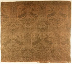 Fragment de textile avec cerfs couchés, aigles, nuages et rayons de soleil, italien, années 1390