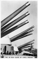 Les canons de 16 pouces du cuirassé HMS Rodney, 1937
