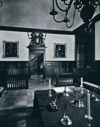 La salle de réunion de la Chambre des Bourgeois, vers 1938