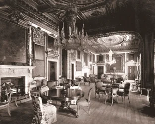 La salle de bal, Devonshire House, Londres, 1894