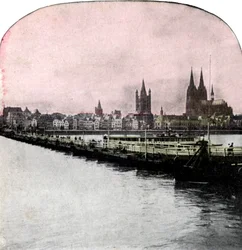 Le pont de bateaux sur le Rhin, Cologne, Allemagne, début du 20e siècle