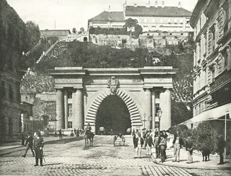 Le tunnel du château de Buda, Budapest, Autriche-Hongrie, 1895