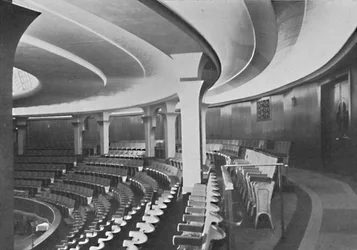 Le Dôme : Intérieur après les modifications - détails du toit intérieur et des panneaux, 1939