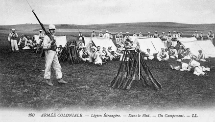 La Légion étrangère française dans leur camp, vers 1910