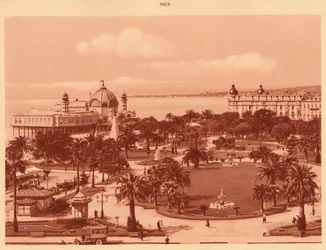 Les jardins vus du Casino, Nice