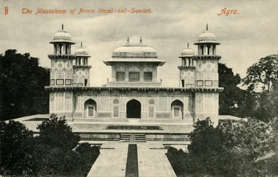 Le Mausolée du Prince Itmad-ood-Dowlah, Agra