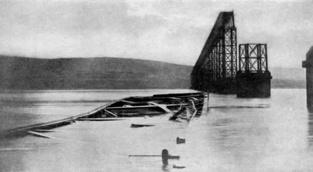 Le désastre du pont de Tay, Écosse, 28 décembre 1879, 1951