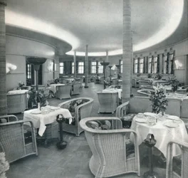 Le salon de thé du Conte Di Savoia, 1933
