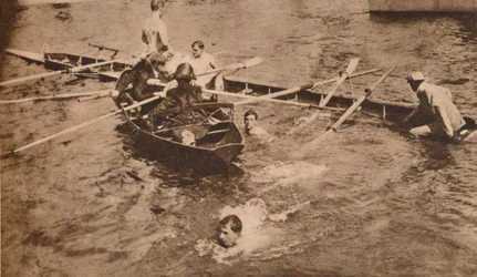 La course de bateaux universitaires, mars 1912