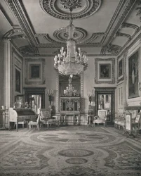 Le salon blanc, château de Windsor, 1927