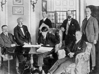 Les négociateurs du traité, 6 décembre 1921