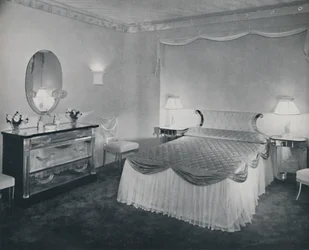 Les qualités vibrantes du Plexiglas sont mises à profit dans cette chambre, 1942