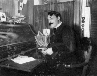 Théodore Botrel, chanteur-compositeur français, 1911