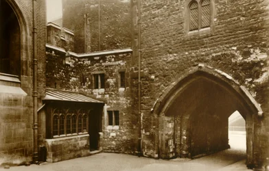 Tour de Londres. La tour de Wakefield, vers 1910