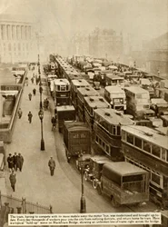Embouteillage sur le pont de Blackfriars, Londres, 1935