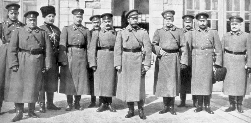 Tsar Nicolas II de Russie et ses généraux et état-major, 1917