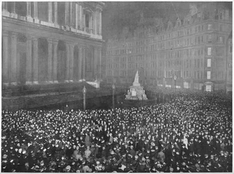 Minuit du réveillon du Nouvel An devant la cathédrale Saint-Paul, Londres, vers 1902-1903