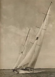 Deux yachts célèbres dans une course excitante, 1936