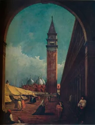 Venise : Une foire sur la Piazza San Marco vue à travers une arche à l