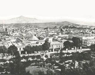 Vue depuis la cathédrale, Puebla, Mexique, 1895