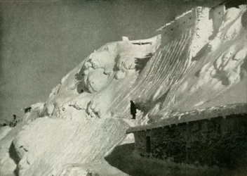 Guerre Parmi les Neiges Éternelles, 1919