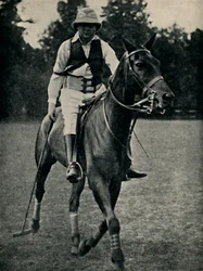 Winston Churchill jouant au polo, années 1920, 1945