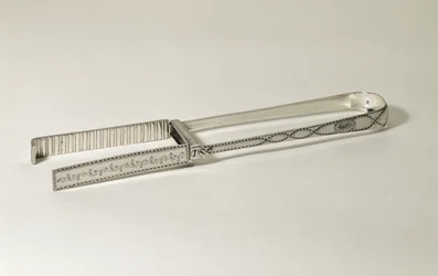 Pinces à asperges, George III, décorées avec gravure lumineuse, fabriquées par George Smith, vers 1790