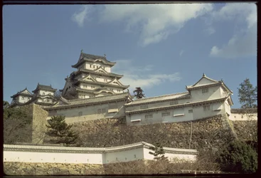 Château de Himeji, Kyoto, achevé en 1609