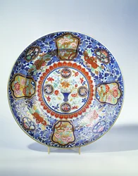 Grand plat Imari, période Genroku