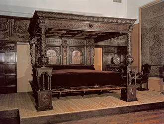 Le Grand Lit de Ware, chêne sculpté, 1580