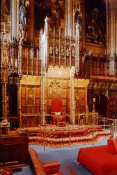 Le Trône du Souverain dans la Chambre des Lords, Westminster, construit vers 1844