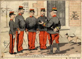 Un colonel parlant aux officiers de réserve.
